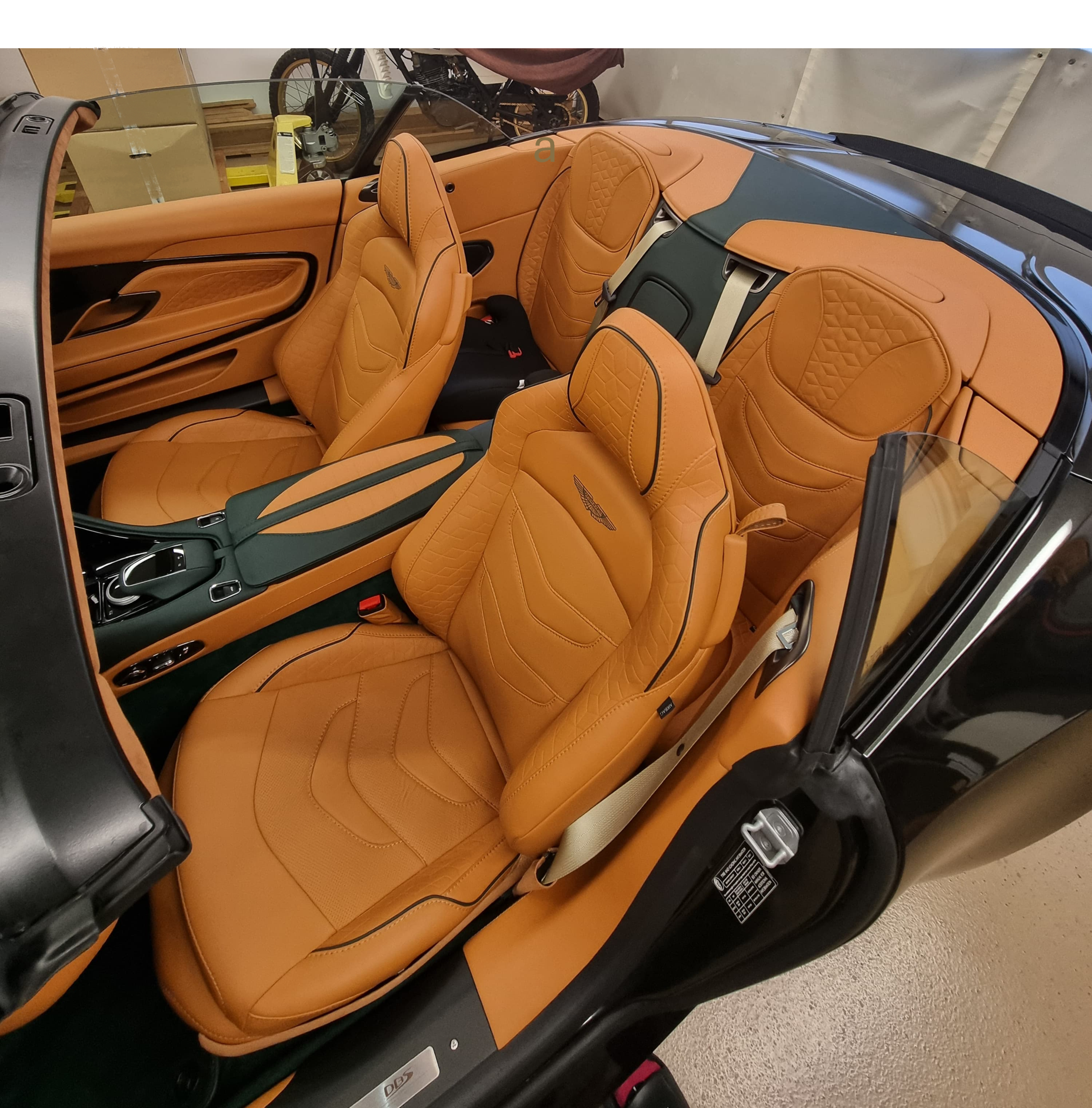 Hochwertige Lederausstattung